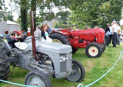 Monivea Fair Tractor
